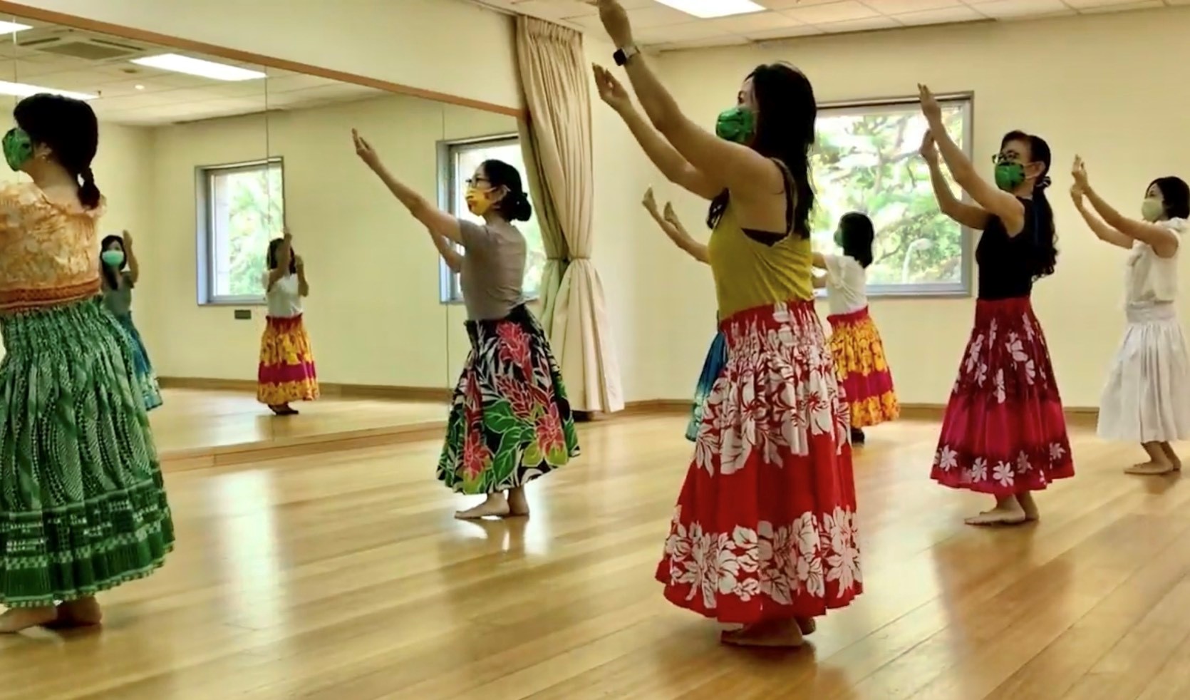 シンガポール日本人会 フラダンス同好会 Hula Dance Group シンガポール日本人会 フラダンス同好会 Hula Dance Group