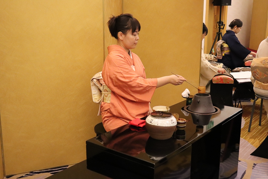 茶道同好会（Tea Ceremony Group）