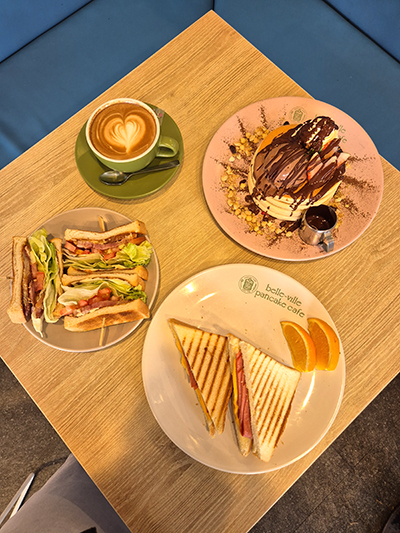 400Belleville_top.jpg (272 KB)