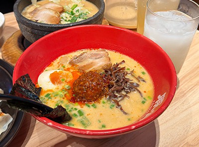 Tonkotsu Kazan Ramen