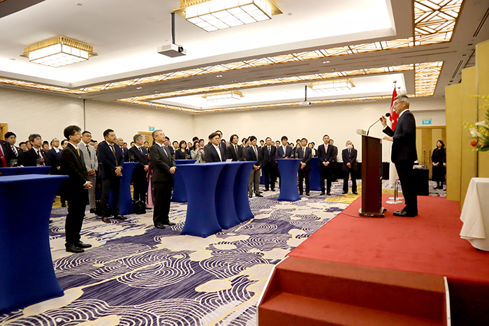 new-year-party2024.jpg (377 KB)