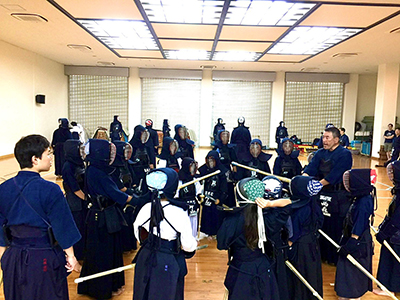 Kendo_2_400.jpg (172 KB)