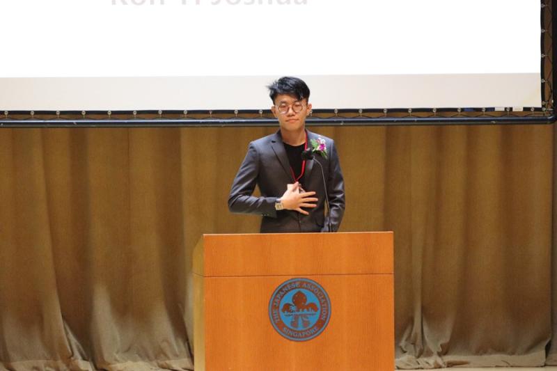 186984090560eba992e16d85.43956892