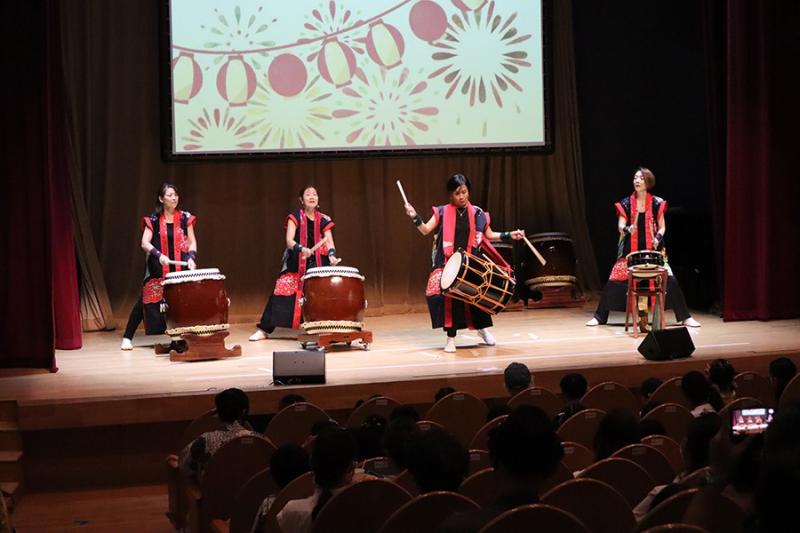 16186539236319f764697b09.72914543