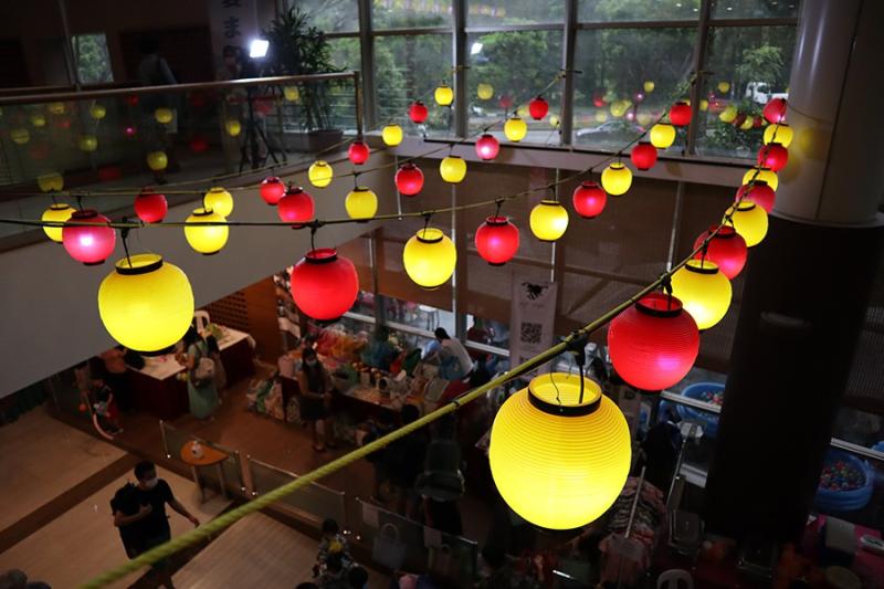 12738612116319f8d9560f44.46725142