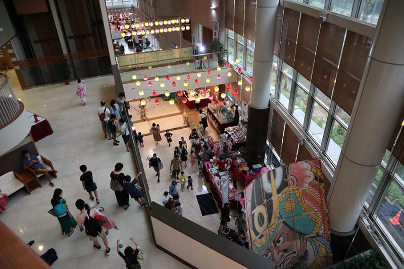 15736834026319f8dba24663.57105570