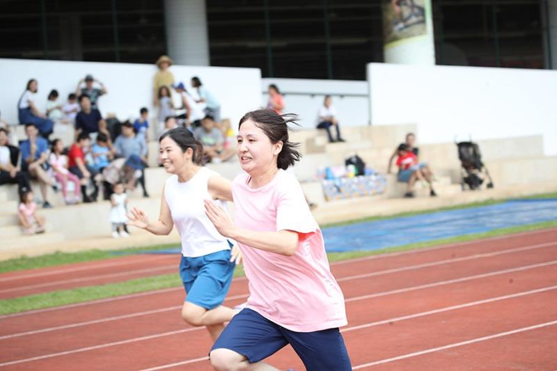 1082701981637cac1e50d927.99530211