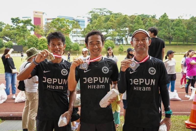 1253033473637caf6b93b898.28388944