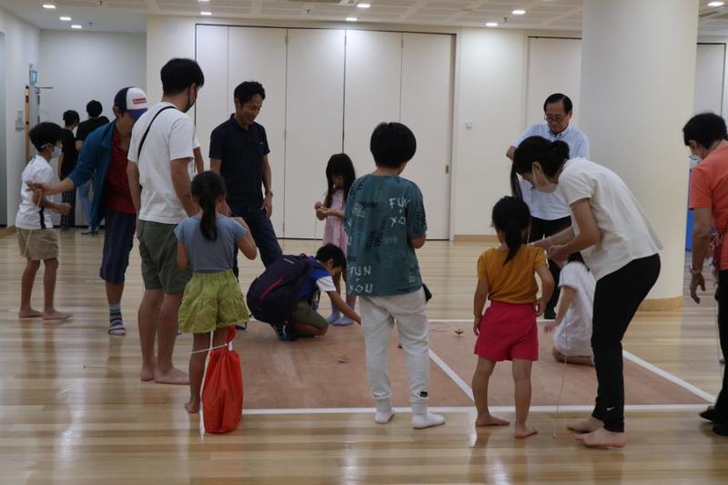 117456380663f5d2fe604e42.62083936