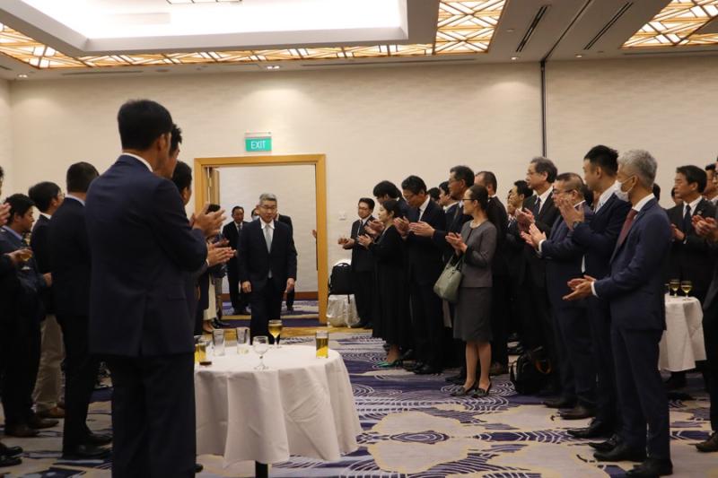 33494441063f6e2d18d2422.49686200