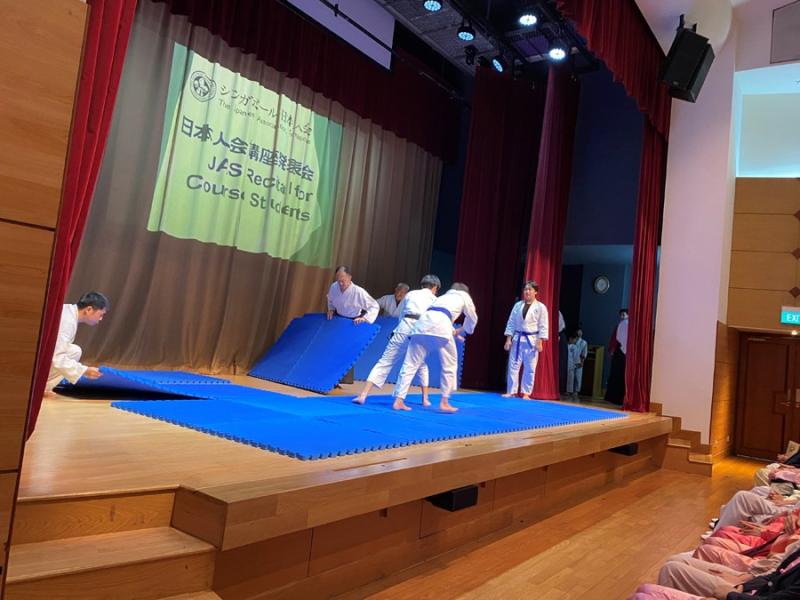 98071720964a3dff80c1139.44293647