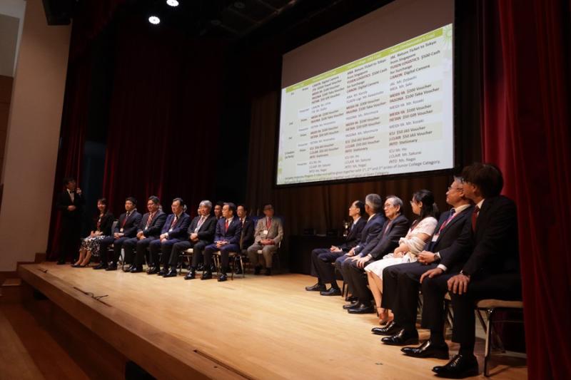 182353911864c237f30d5de5.50532367