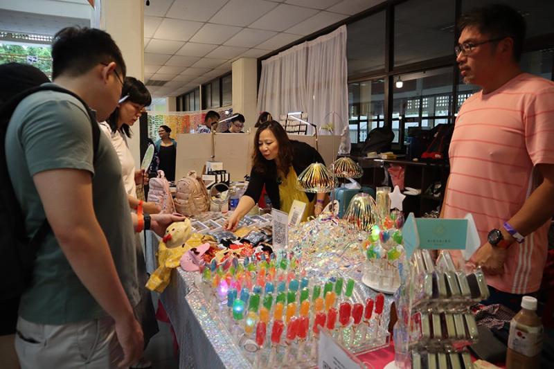 1423498713650a5acf70fa43.94722198