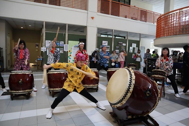 967018452650a5adb146204.52781474