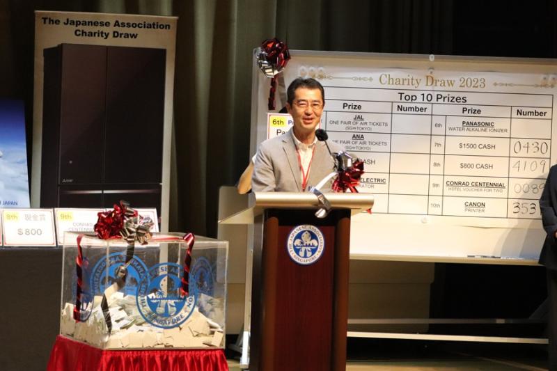 1826111139657ff2ab87b613.32870566