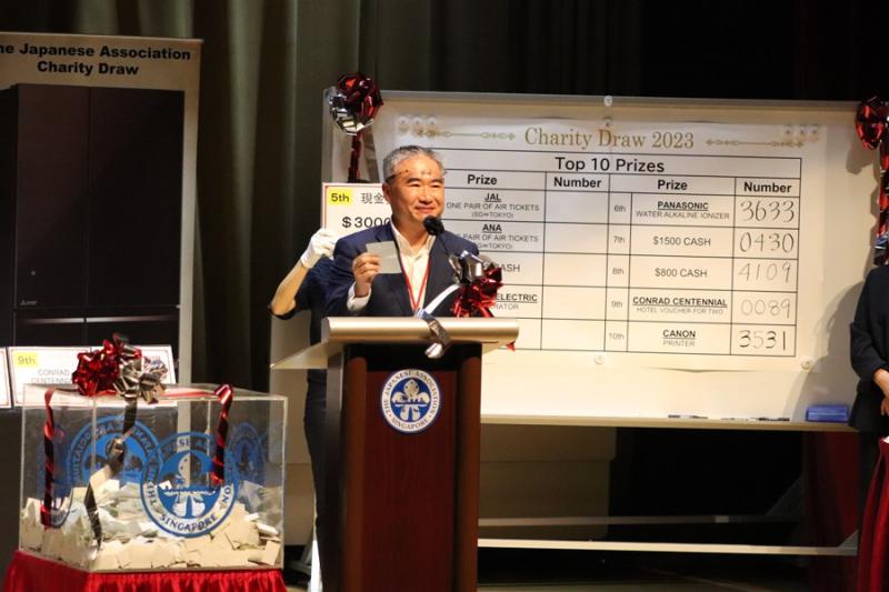 1262809005657ff2ac2cc811.03681361