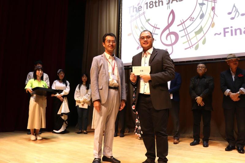 1896397302657ff5053cbc38.86821882