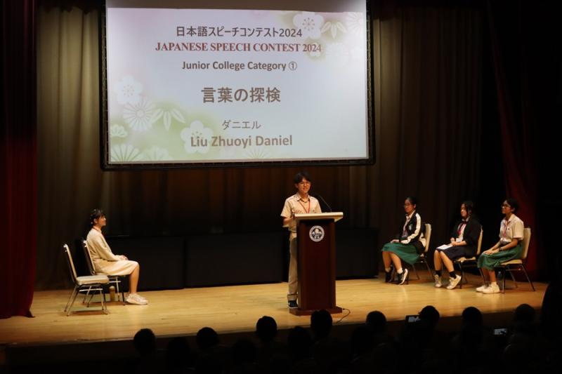 201471071366a1fe46d28f92.48254480