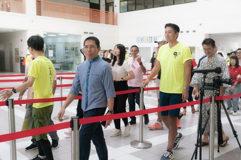 118461477566d53386ad15f1.10821087