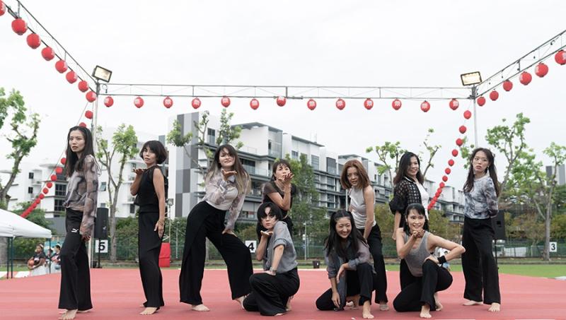 168454600266d533907b30c9.96553068