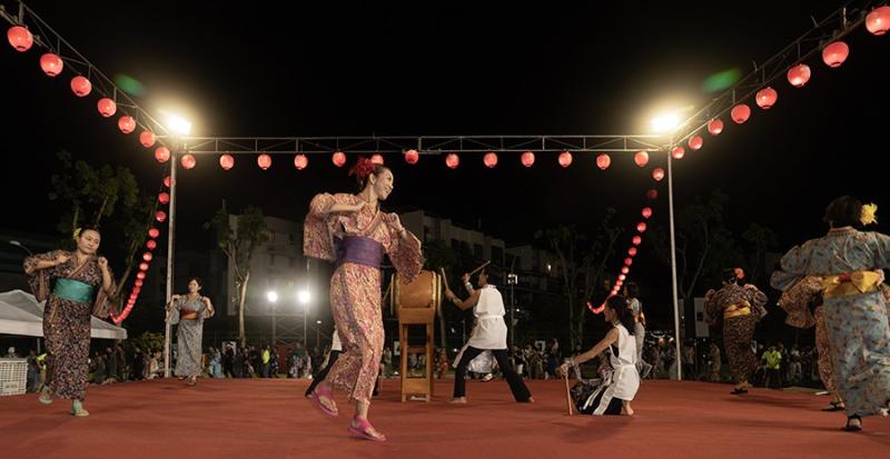 69111809566d533b2c10d71.69765850