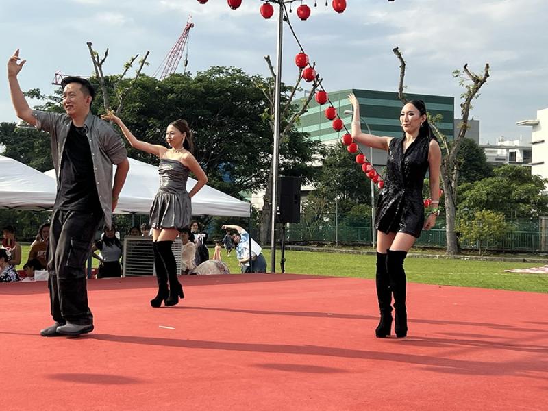 175697757268ccd189bf5a13.62090609