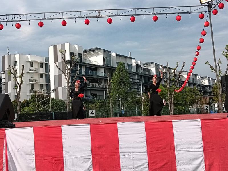 58026488068ccd1927c1072.44973309