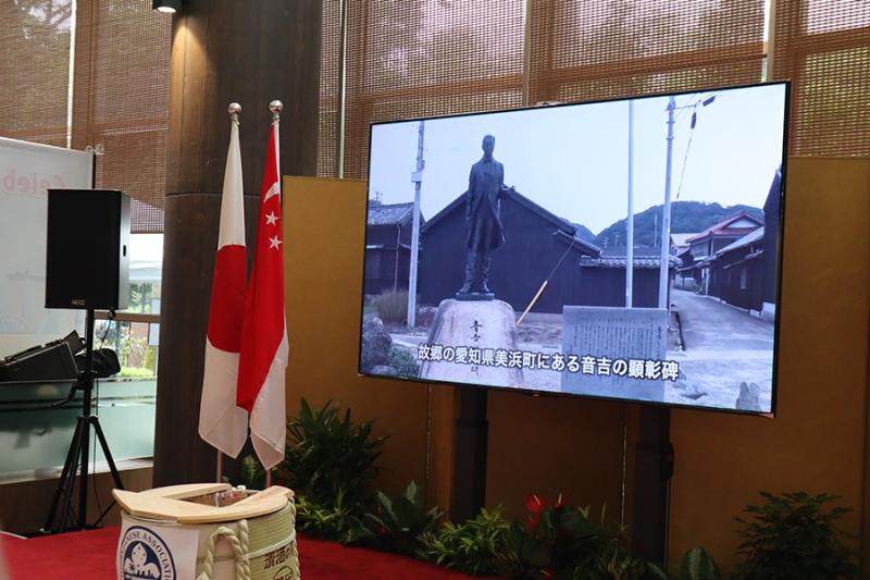 14633306066921798816ded4.25689832