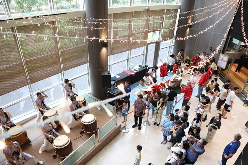 8565179666922d9257bf589.18447707