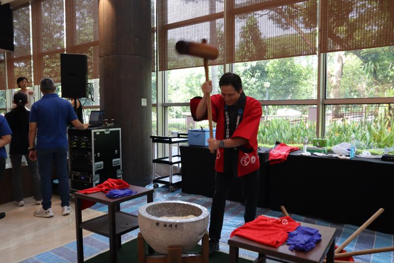 20470121316948dbf78d96b3.83886421