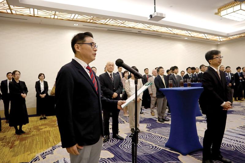 1278618083695f2af62546a3.43525158