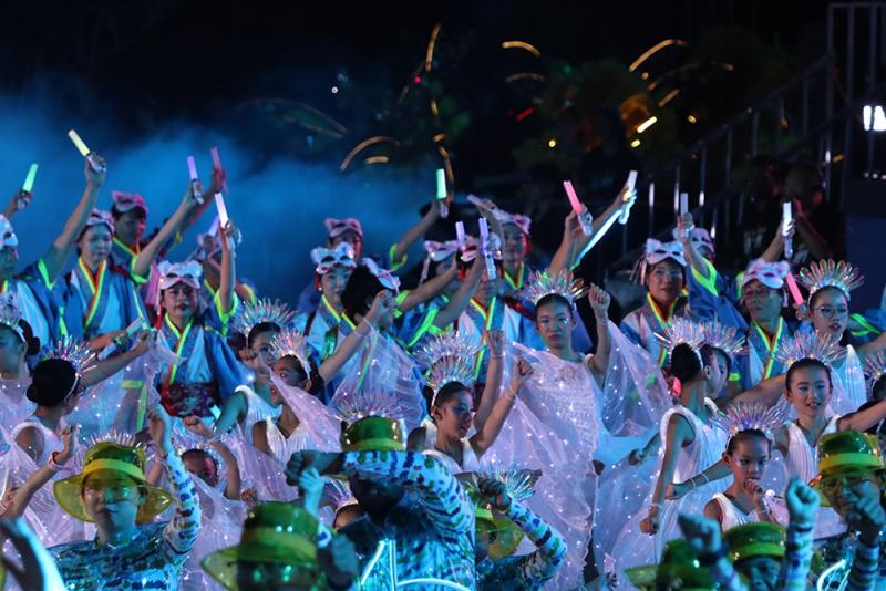 709129129698d38661bc407.55710144