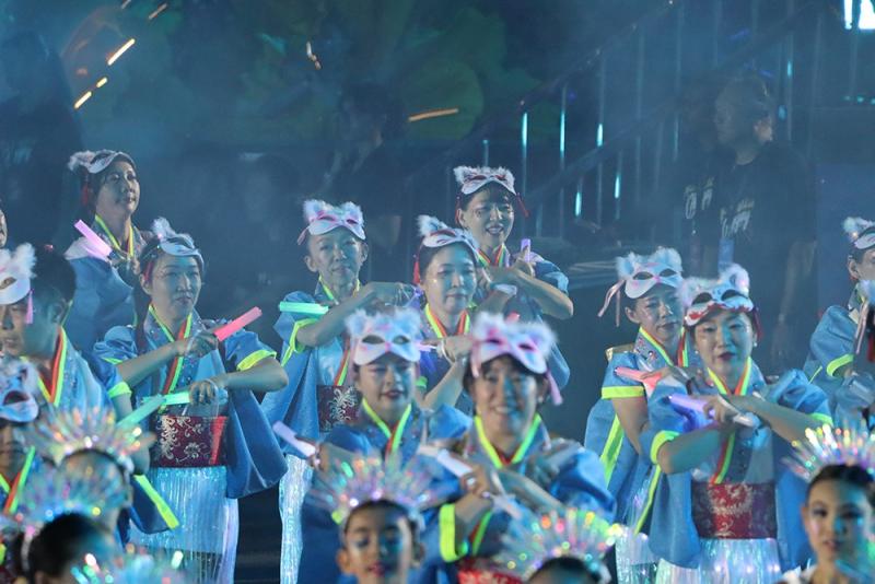 1316992082698d38a10c3556.42664668