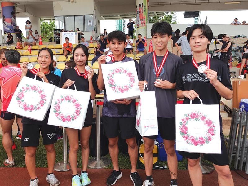 20260908114840_9oY_17スウェーデンリレー決勝一般男女 2位 A 4.jpg
