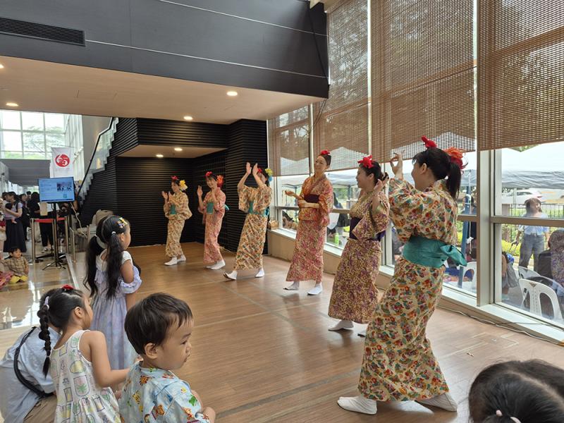 20260922165149_RkU_民踊ステージ.jpg