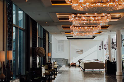 400The Landing Point - Foyer.jpg (48 KB)